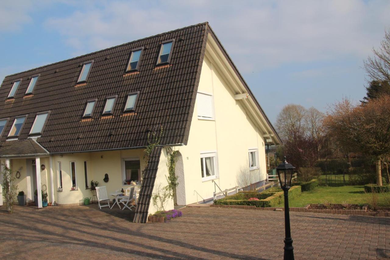 Ferienwohnung Nett Blankenheim (North Rhine-Westphalia) Exterior foto